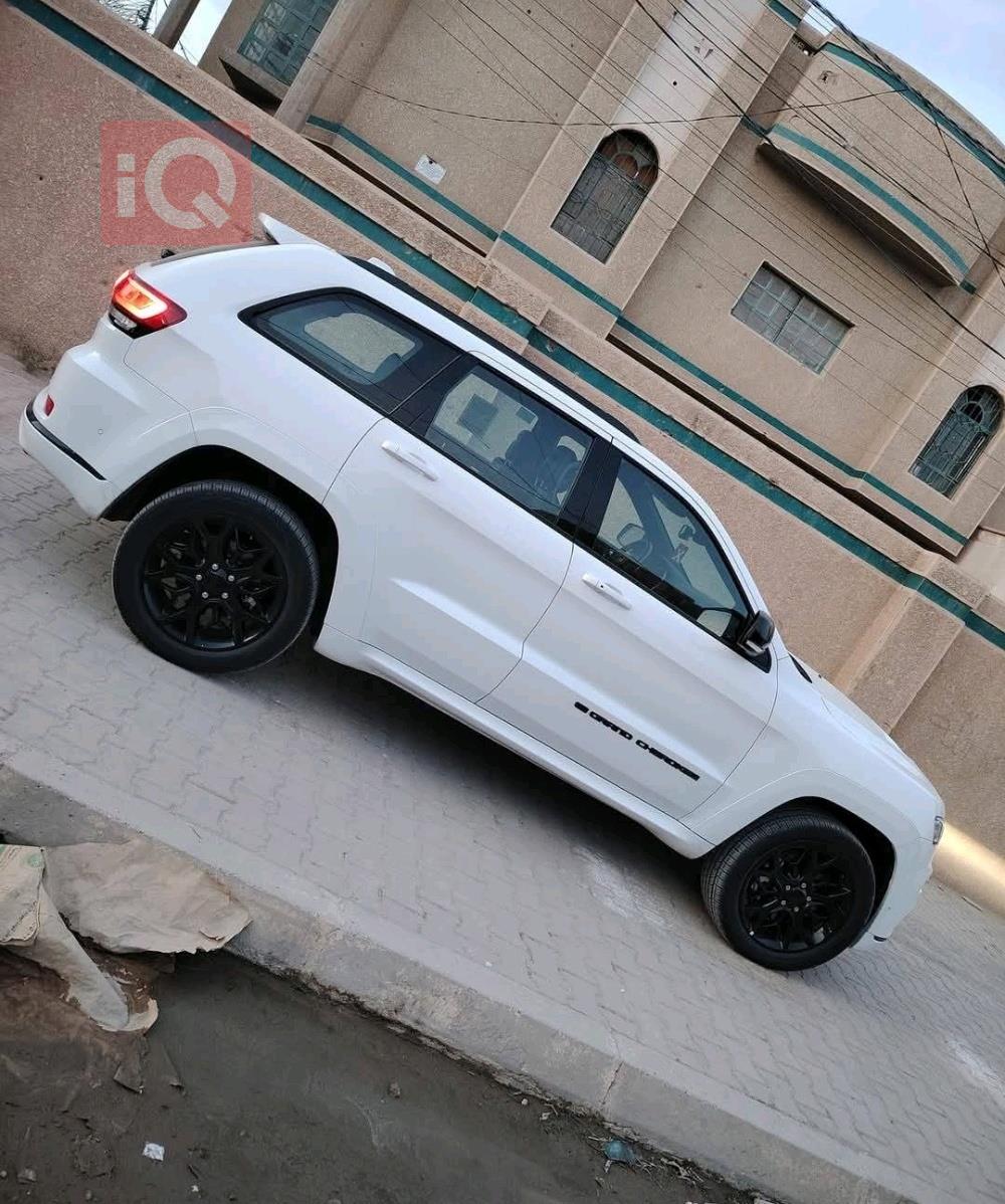 جيب جراند شيروكي